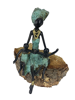 Bronze-Skulptur Sitzende Frau by Issouf - 23 cm